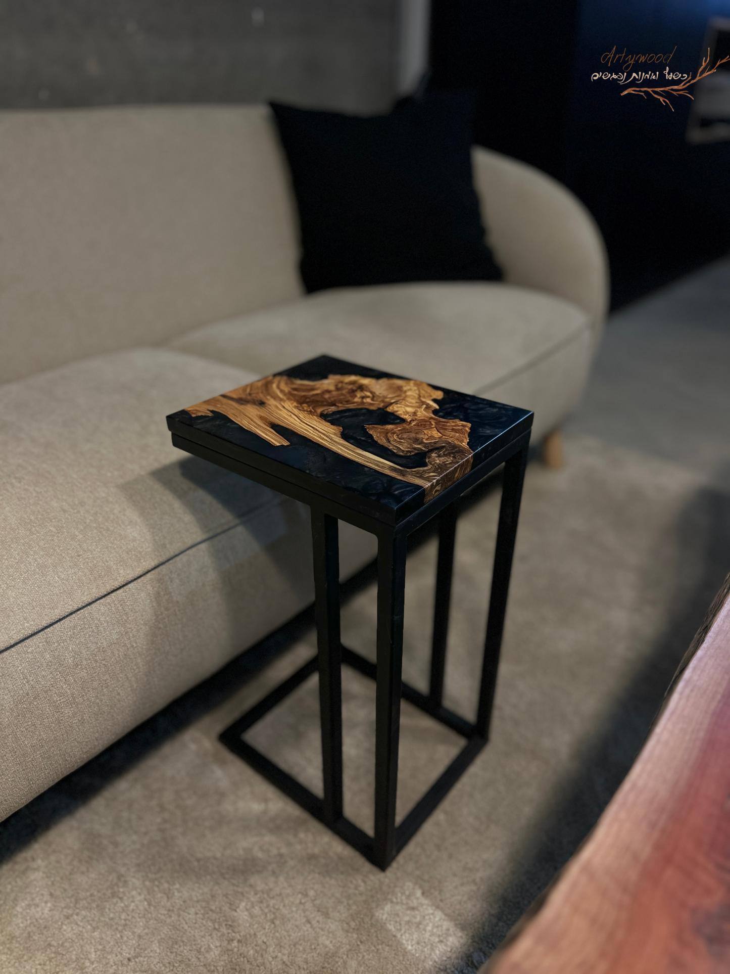 נשכן צד בשילוב עץ זית ואפוקסי קריסטלי