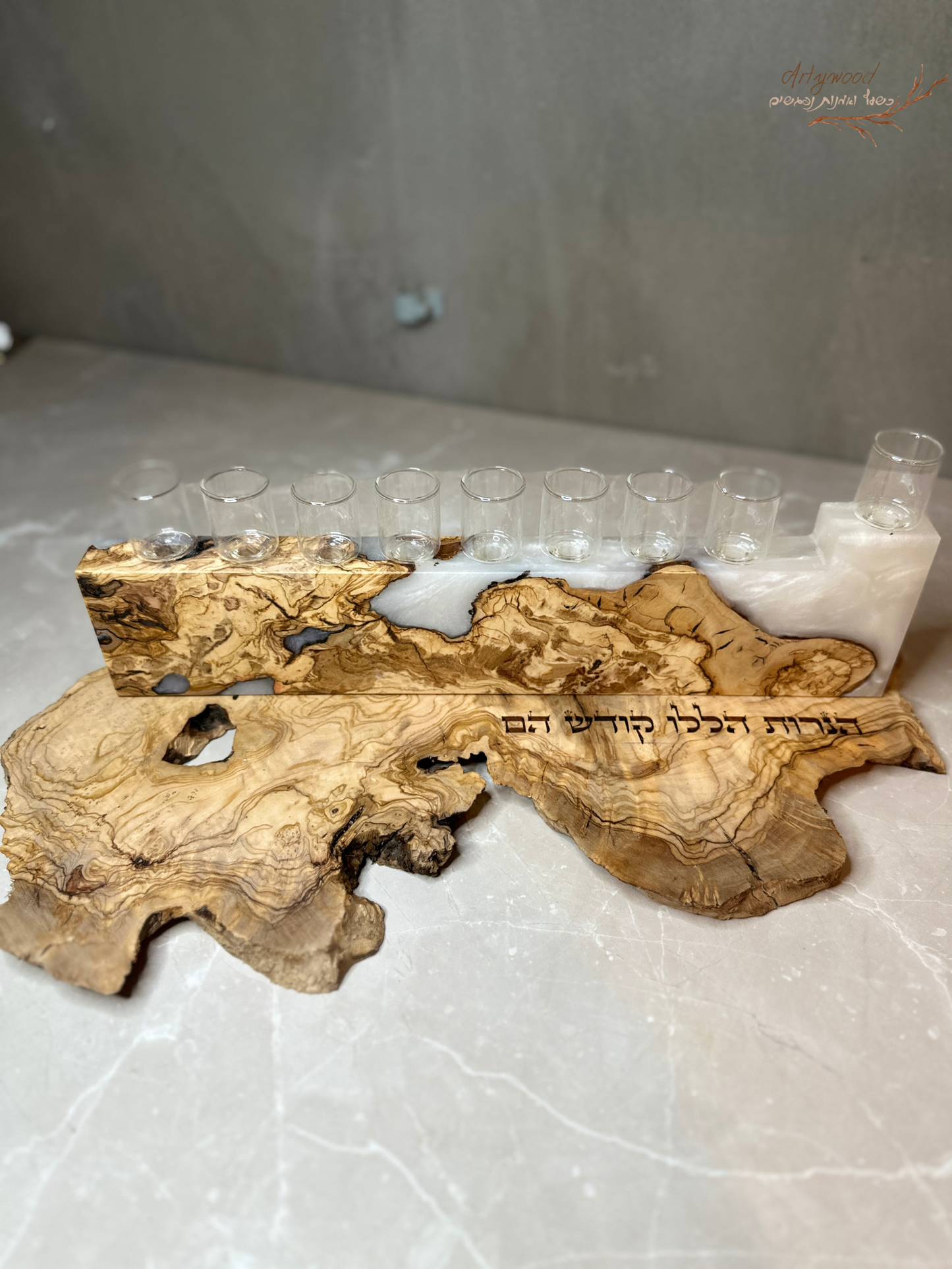 חנוכייה מעוצבת